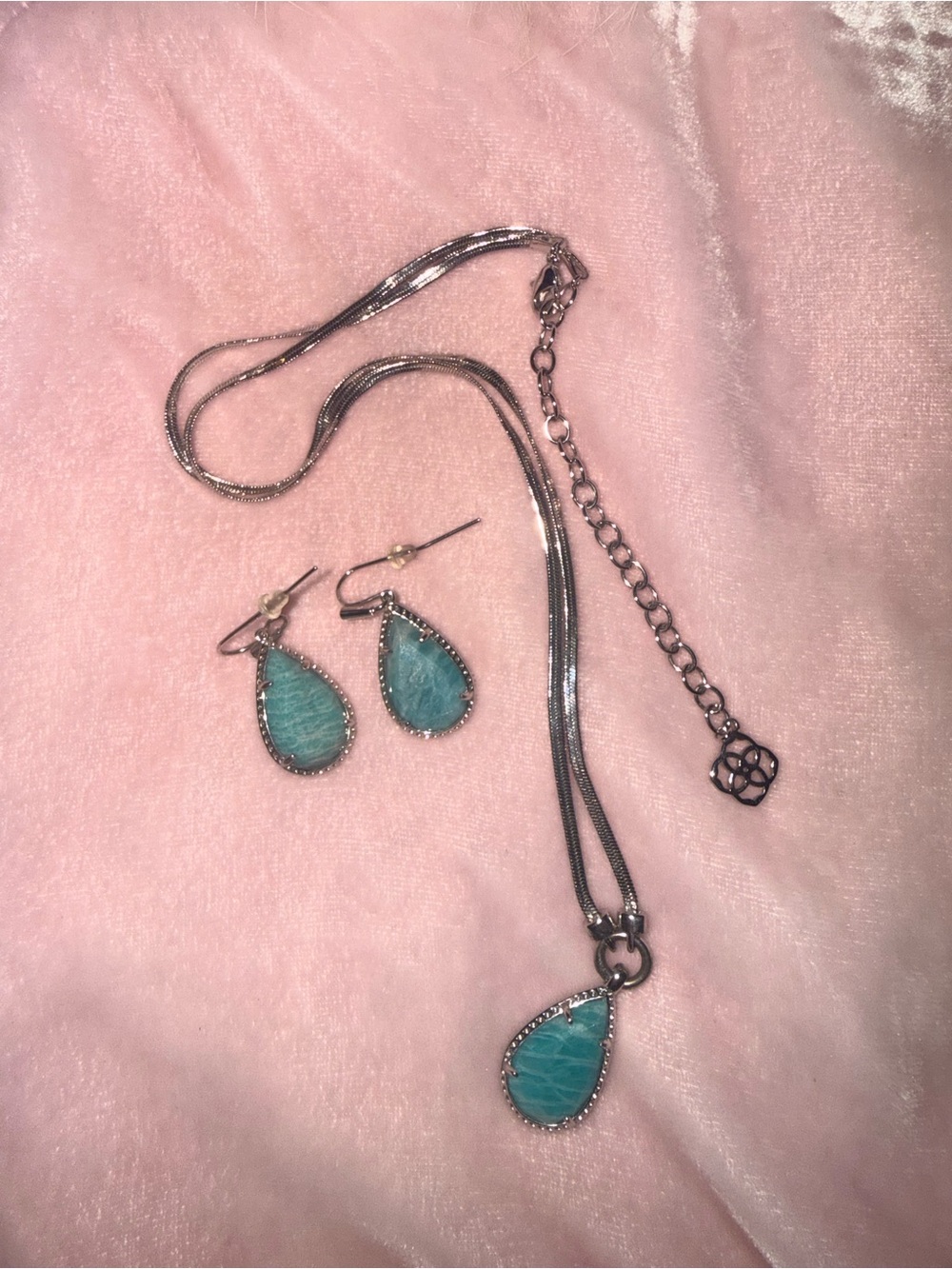 Kendra Scott Teardrop Turquoise Pendant Necklace and Earrings Set - Silver
